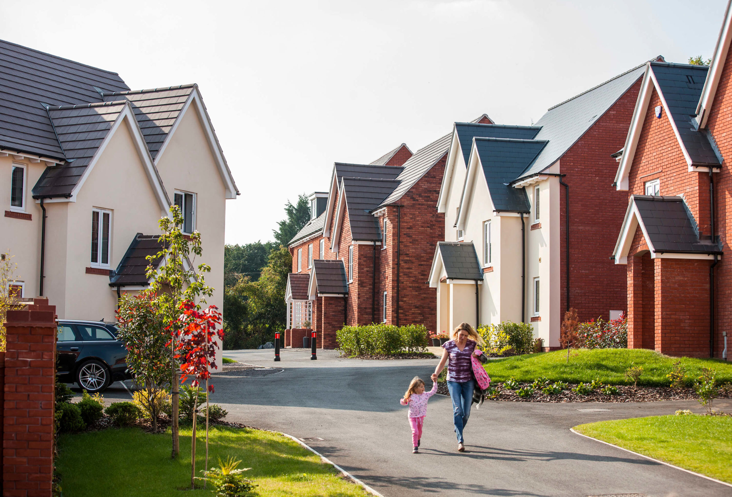 Stoke Orchard, Bloor Homes